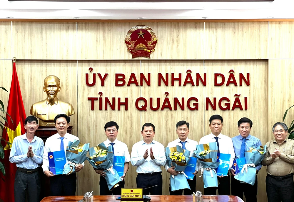 Tỉnh Quảng Ngãi luân chuyển, điều động và bổ nhiệm nhiều cán bộ