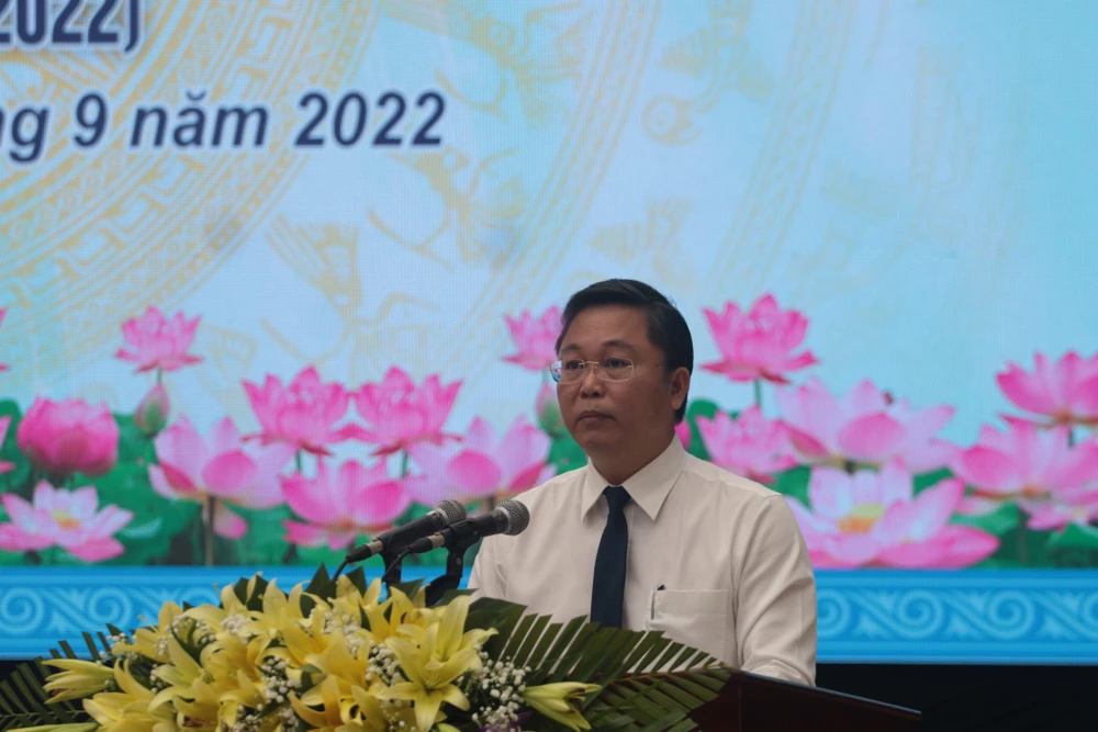 Chủ tịch UBND tỉnh Quảng Nam phát biểu mở đầu hội thảo. Ảnh: TN