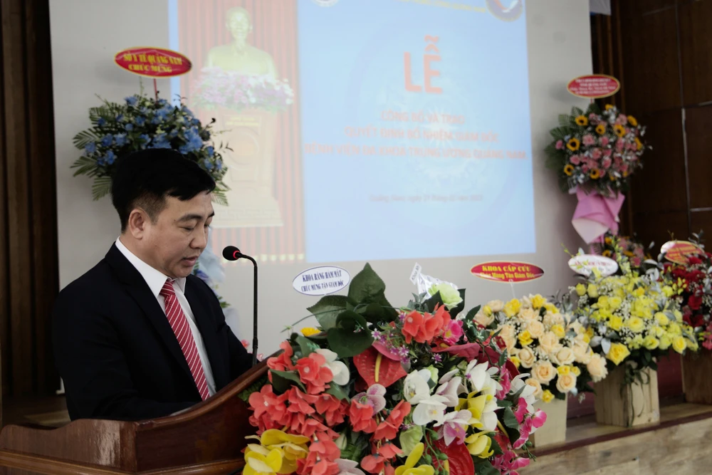 Ông Nguyễn Đình Hùng phát biểu nhận nhiệm vụ. Ảnh: TN