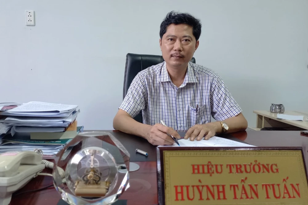 Ông Huỳnh Tấn Tuấn, Hiệu trưởng Trường Cao đẳng Y tế Quảng Nam. Ảnh: TN