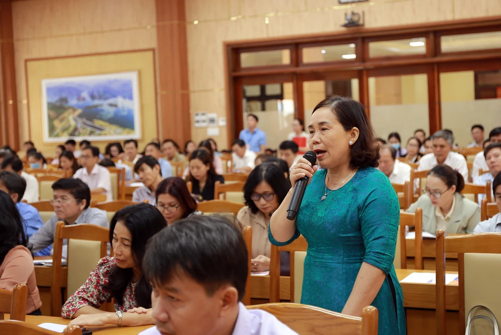 Đại diện các trường ở miền núi nêu thực trạng thiếu giáo viên. Ảnh: TN