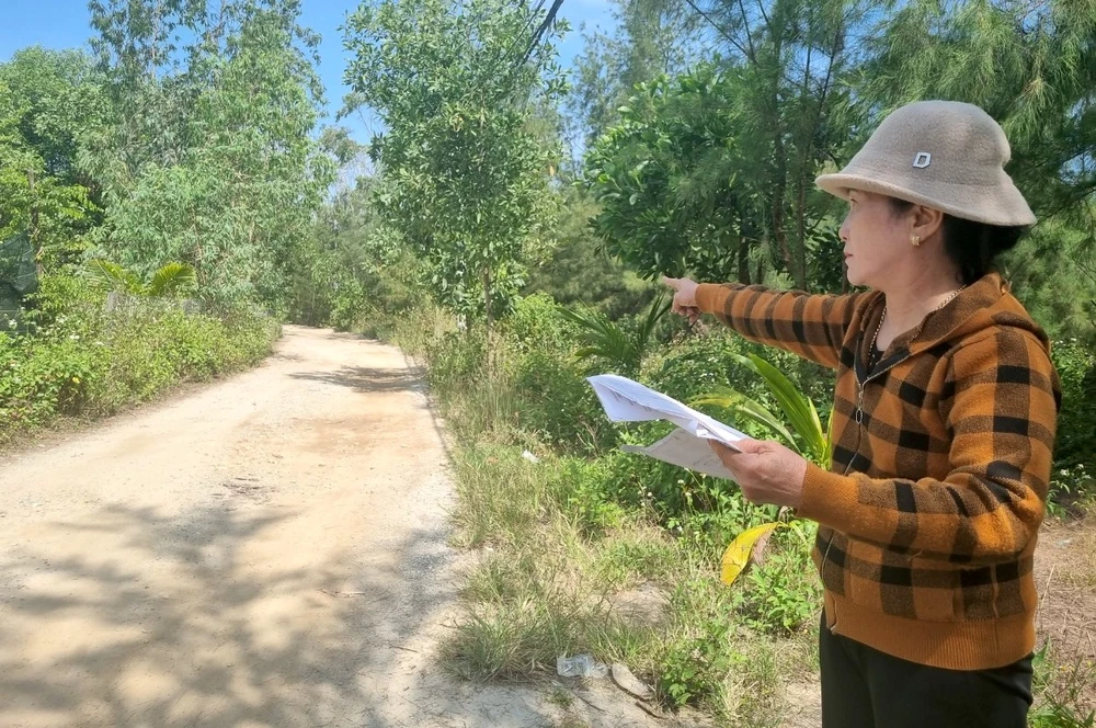 Bà Mỹ cho biết chính quyền địa phương đã lập biên bản kiểm kê nhưng không bồi thường. Ảnh: THANH NHẬT