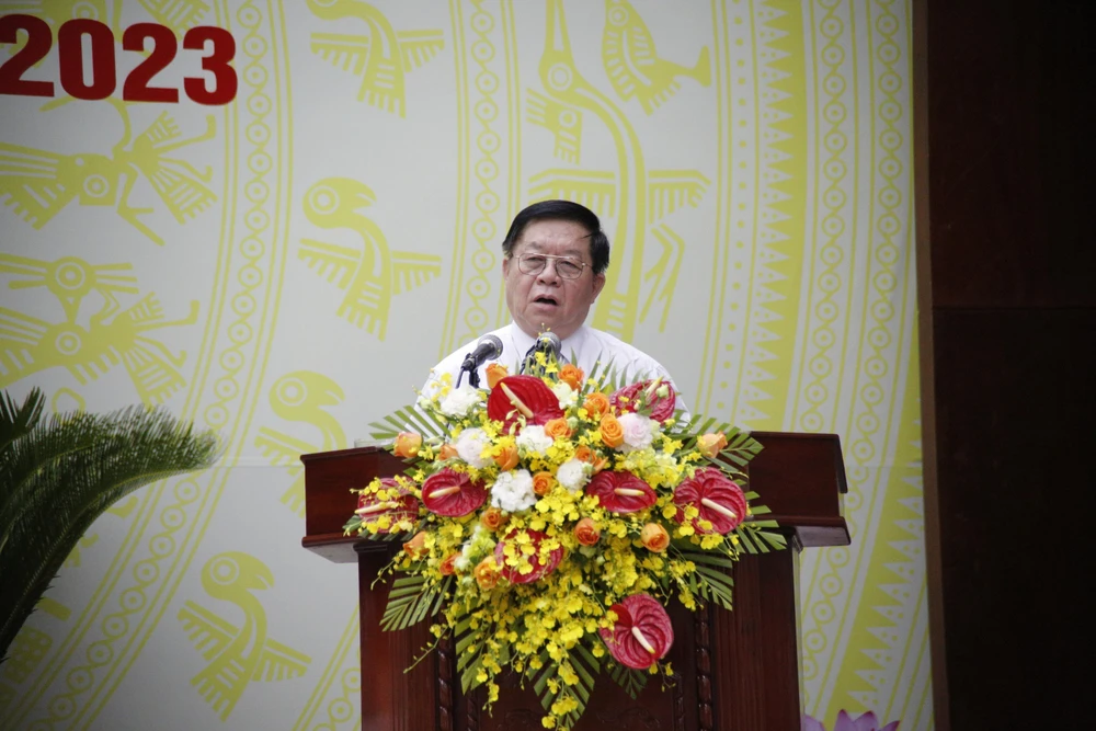 Trưởng Ban Tuyên giáo Trung ương Nguyễn Trọng Nghĩa phát biểu tại hội nghị. Ảnh: TN