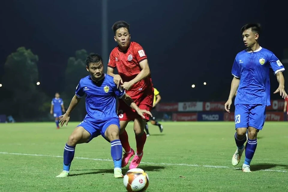 CLB Quảng Nam thi đấu trên sân nhà ở vòng đấu cuối cùng. Ảnh: Hội CĐV Bóng đá Quảng Nam.