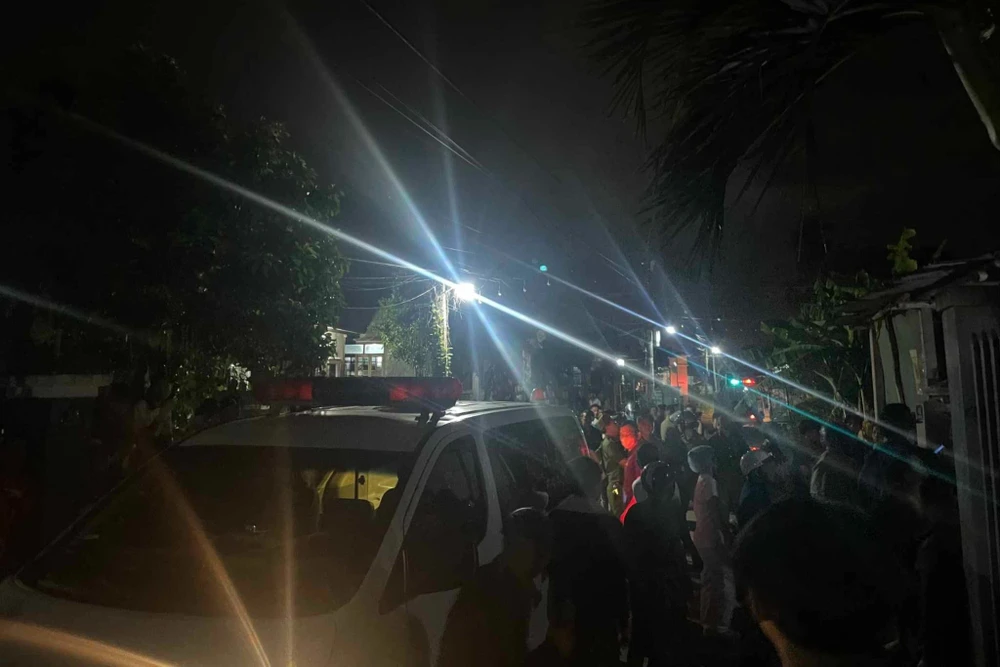 Cháy nhà trong đêm