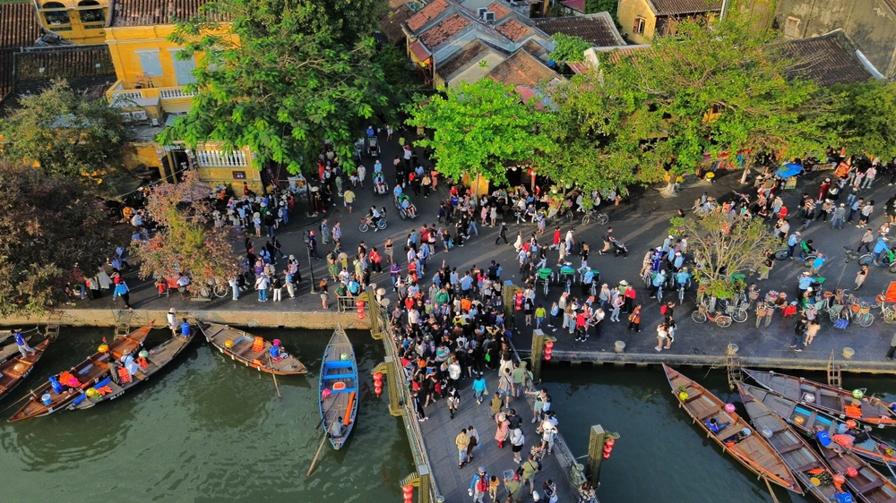 Quy hoạch tỉnh Quảng Nam cũng đưa mục tiêu du lịch trở thành ngành kinh tế mũi nhọn, tập trung chủ yếu ở Hội An. Ảnh: TN