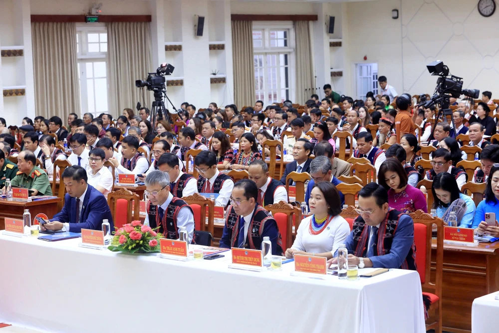 Lãnh đạo tỉnh dự Đại hội đại biểu các dân tộc thiểu số tỉnh Quảng Nam lần thứ IV – năm 2024. Ảnh: AC