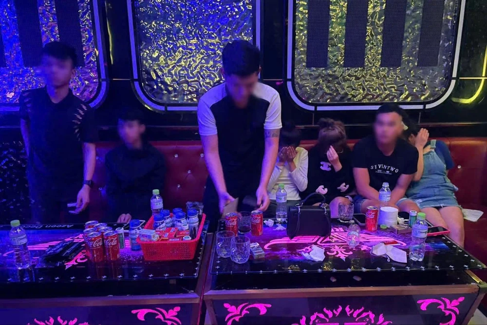 7 người dương tính ma tuý hát karaoke xuyên đêm ở Quảng Nam. Ảnh: CA