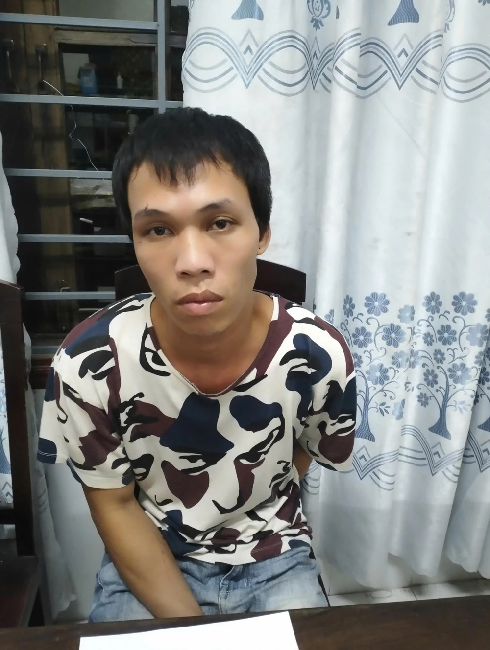 Cơ quan CSĐT Công an tỉnh Quảng Nam đang tạm giữ nghịch tử sát hại mẹ ruột. Ảnh: CA