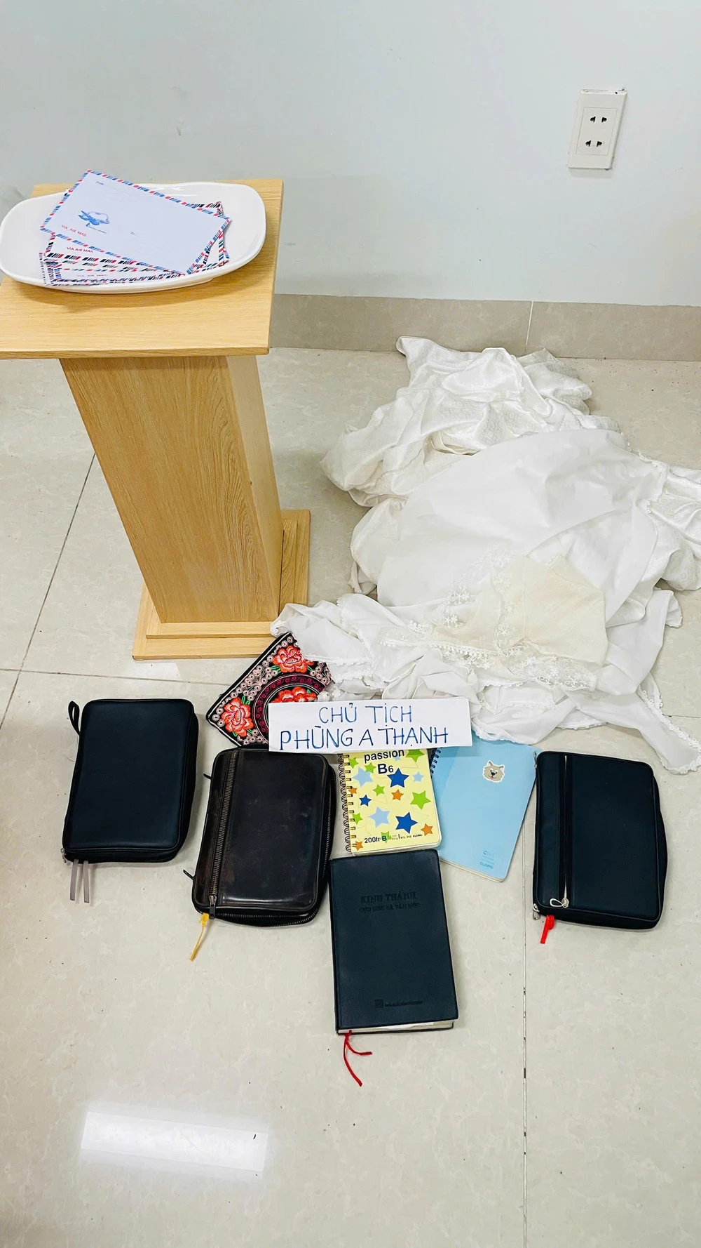 Công an tỉnh Quảng Nam triệt xoá điểm nhóm sinh hoạt Hội thánh đức chúa trời do ông NTT làm trưởng nhóm. Ảnh: CA