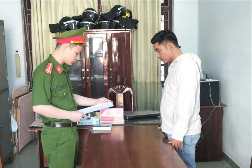 Cán bộ xã chiếm đoạt của người mắc bệnh hiểm nghèo hơn 52 triệu đồng