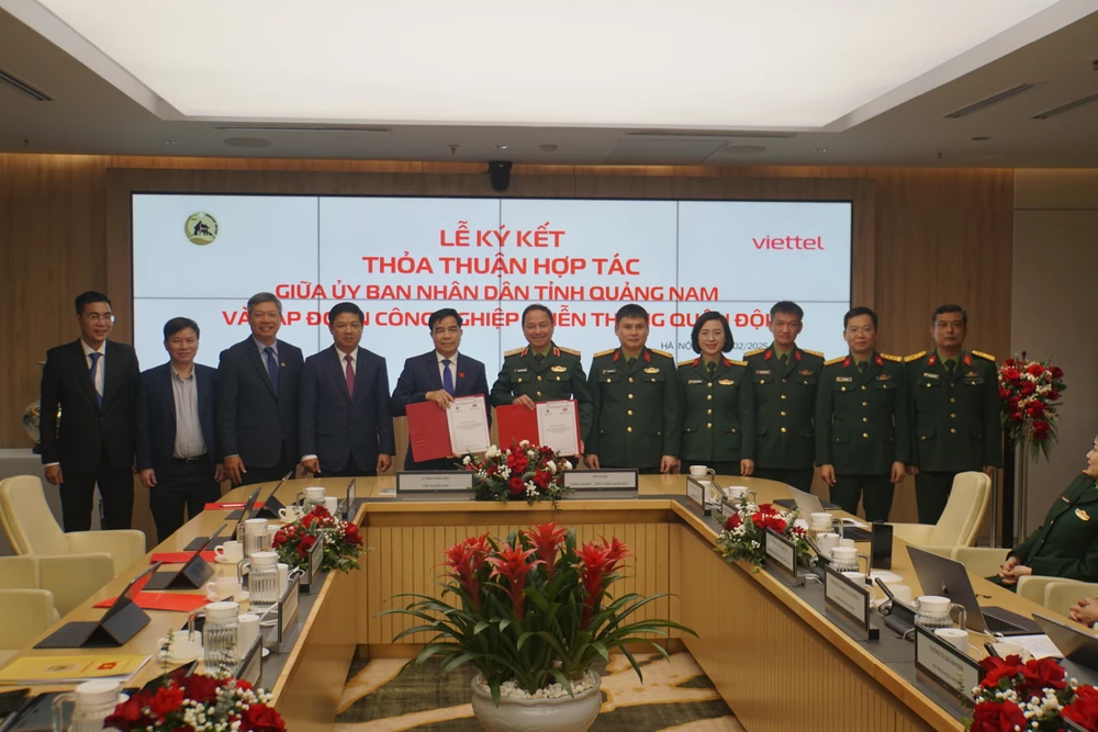 Tỉnh Quảng Nam và Tập đoàn Viettel ký kết thoả thuận hợp tác về chuyển đổi số.