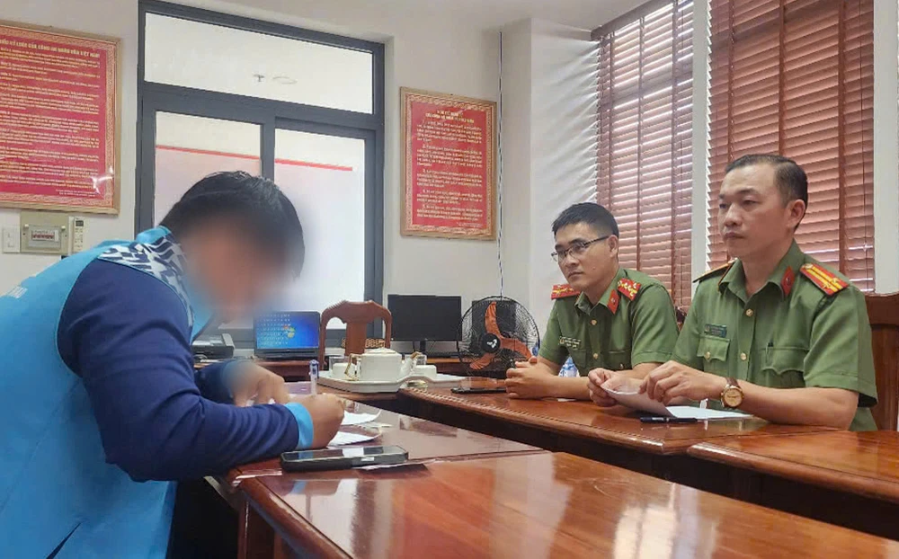 quang-cao-trang-web-Quảng cáo trang web cá cược tại giải bóng đá phủi, thanh niên bị phạtca-cuoc-1.jpeg