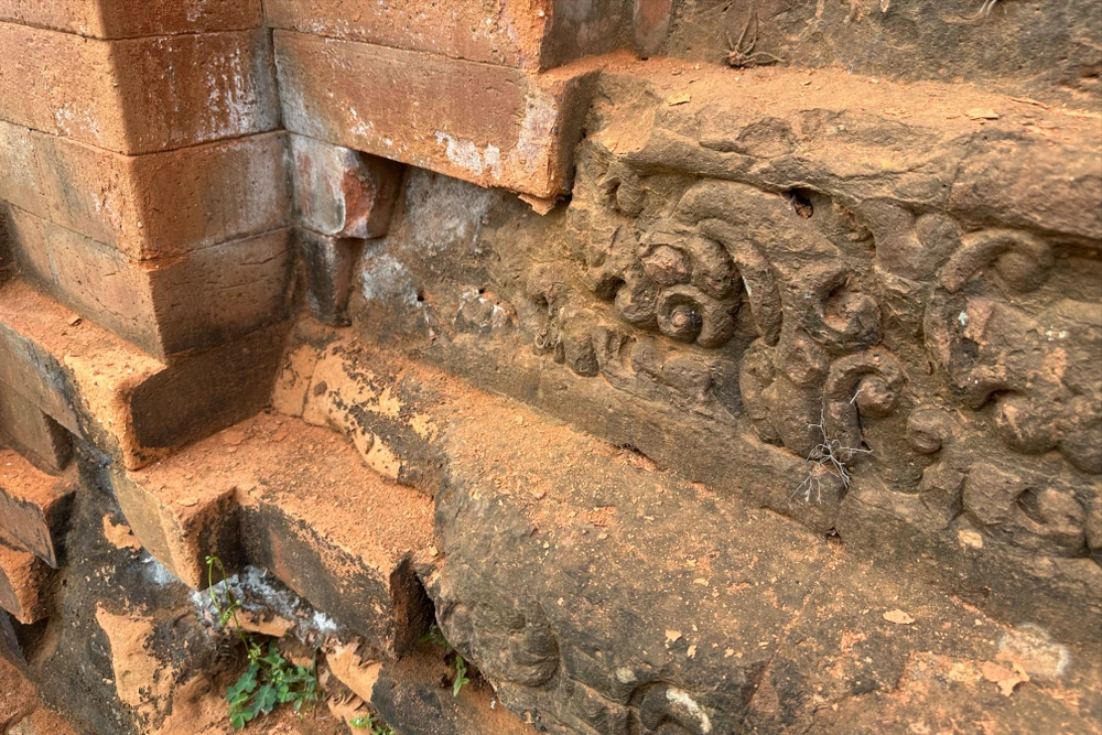 Tháp Chăm Khương Mỹ