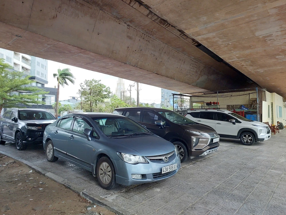 CẬP NHẬT: Các nơi chạy đua ứng phó đợt mưa như trút nước do bão Thần Gió ảnh 2