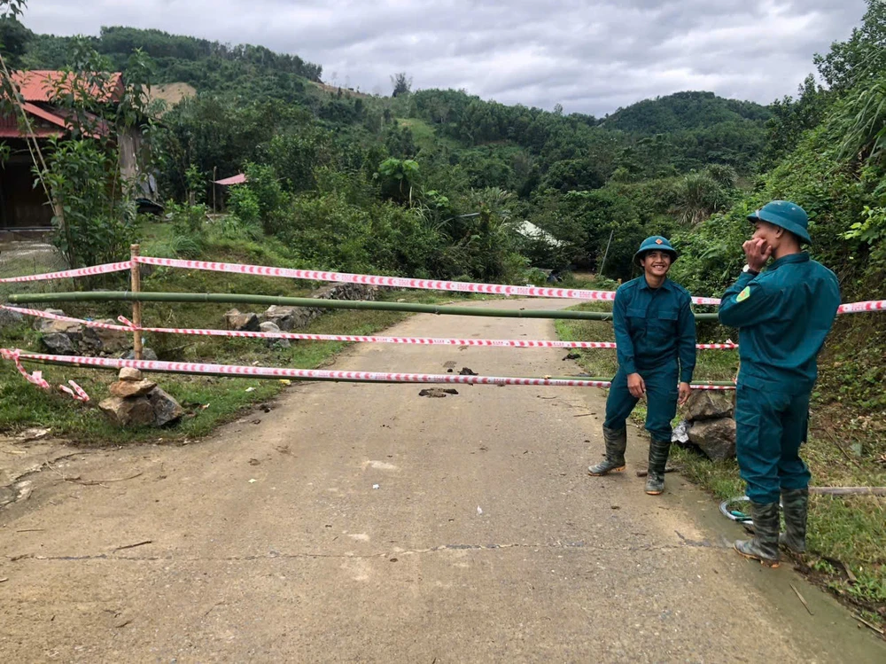 Vết nứt đe dọa khu dân cư ở Đà Nẵng.jpeg