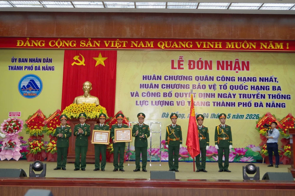 luc-luong-vu-trang-2.jpeg