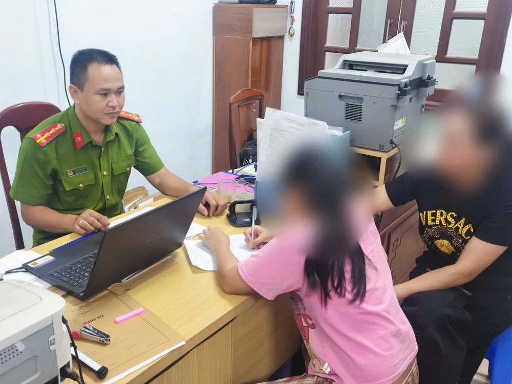 hoc-sinh-lop-6-bi-tong-tien-3.jpg