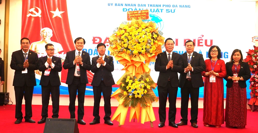 doan-luat-su-da-nang-3.JPG