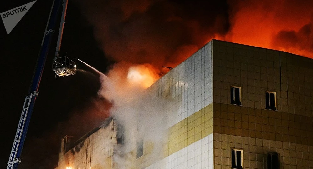 Ông Putin đến viếng các nạn nhân vụ cháy Kemerovo ảnh 1