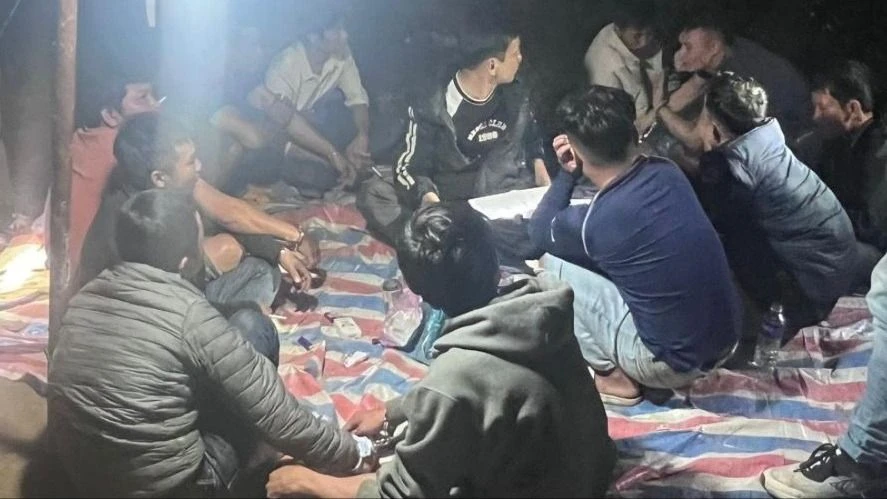 đánh bạc trong nghĩa trang