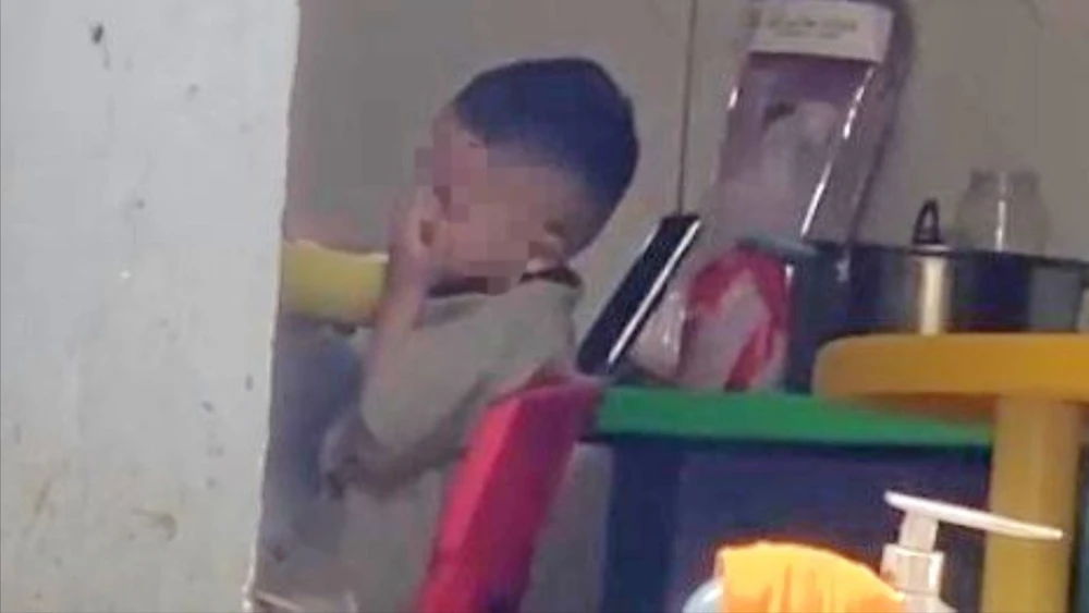 tát vào mặt 2.jpg