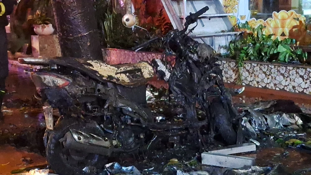 cháy quán karaoke 3.jpg