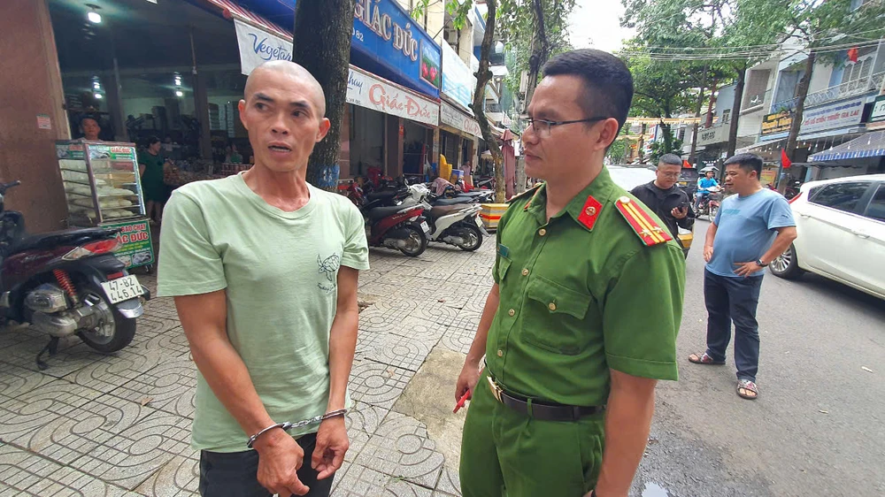 cướp giật vé số 20.jpg