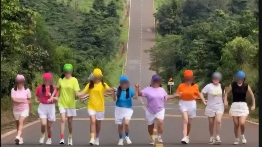 NHÓM PHỤ NỮ 1.jpg