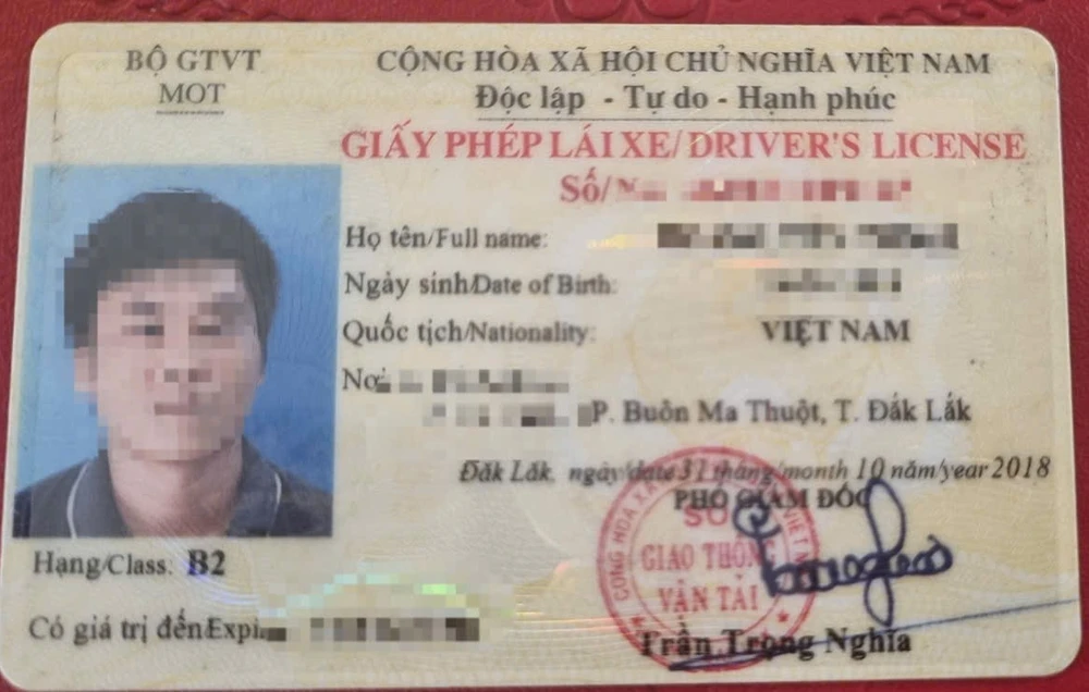 GIẤY PHÉP LÁI XE.jpg