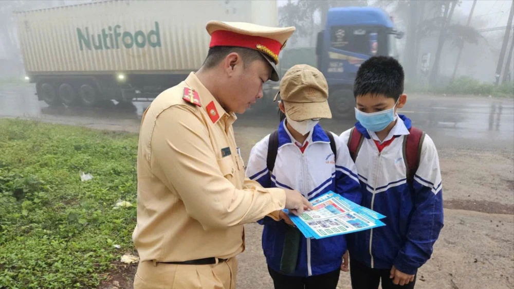 vi phạm giao thông 2.jpg