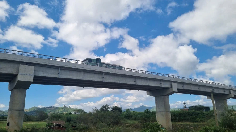 Sông Krông Bông.jpg 1.jpg