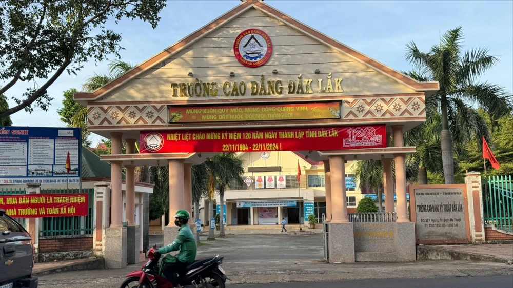 trường Cao đẳng Đắk Lắk.jpg