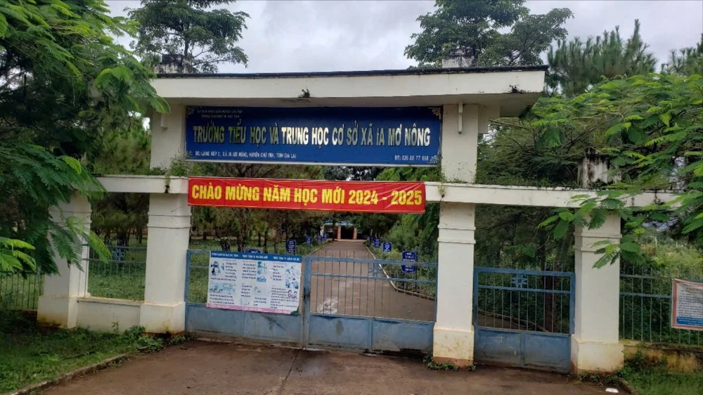 THUÊ NGƯỜI DẠY THAY.jpg