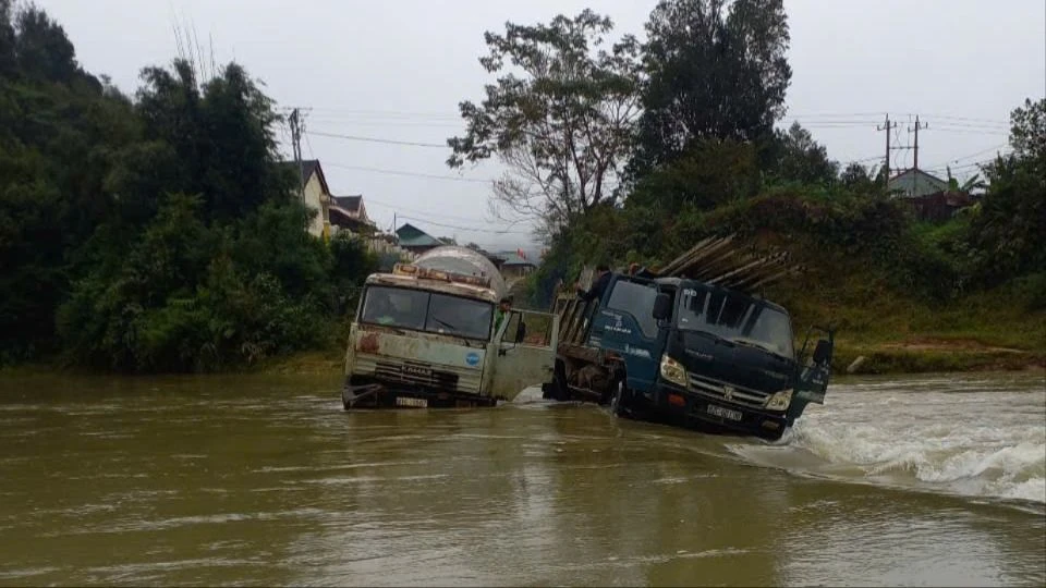 20 người dân.jpg