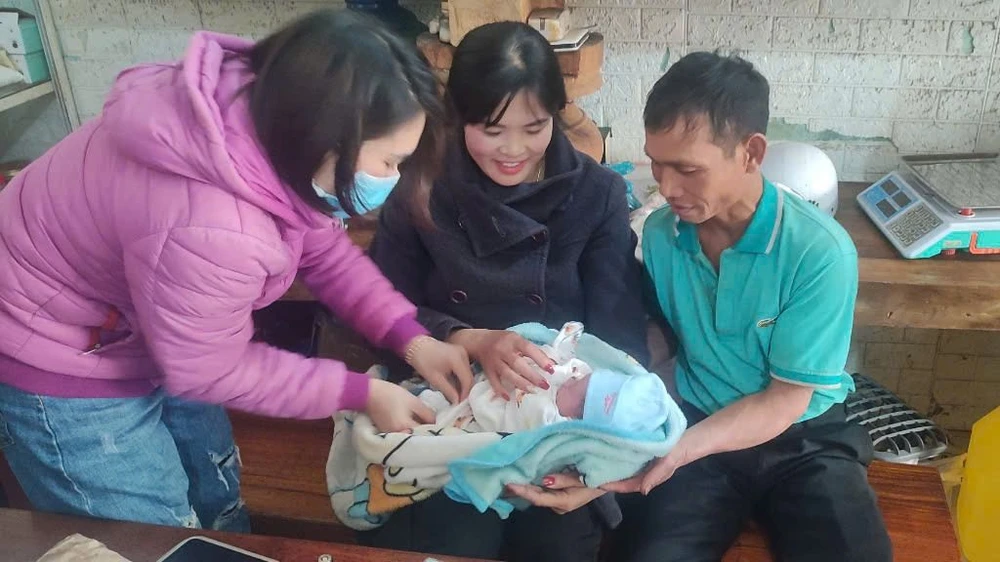 một tháng tuổi.jpg