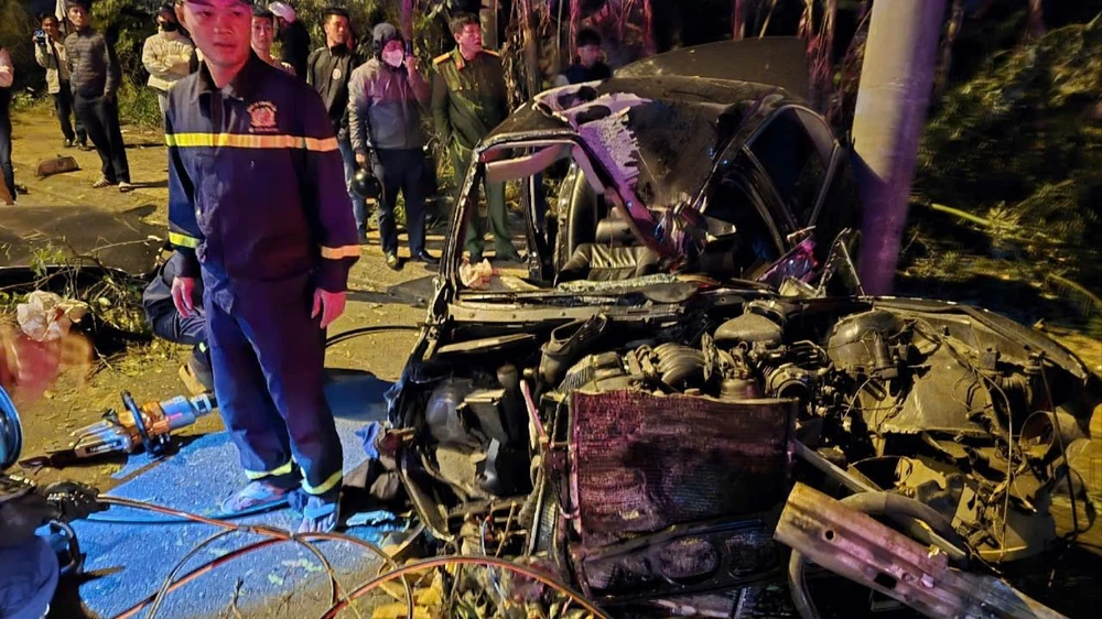 GIẢI CỨU TÀI XẾ 1.jpg