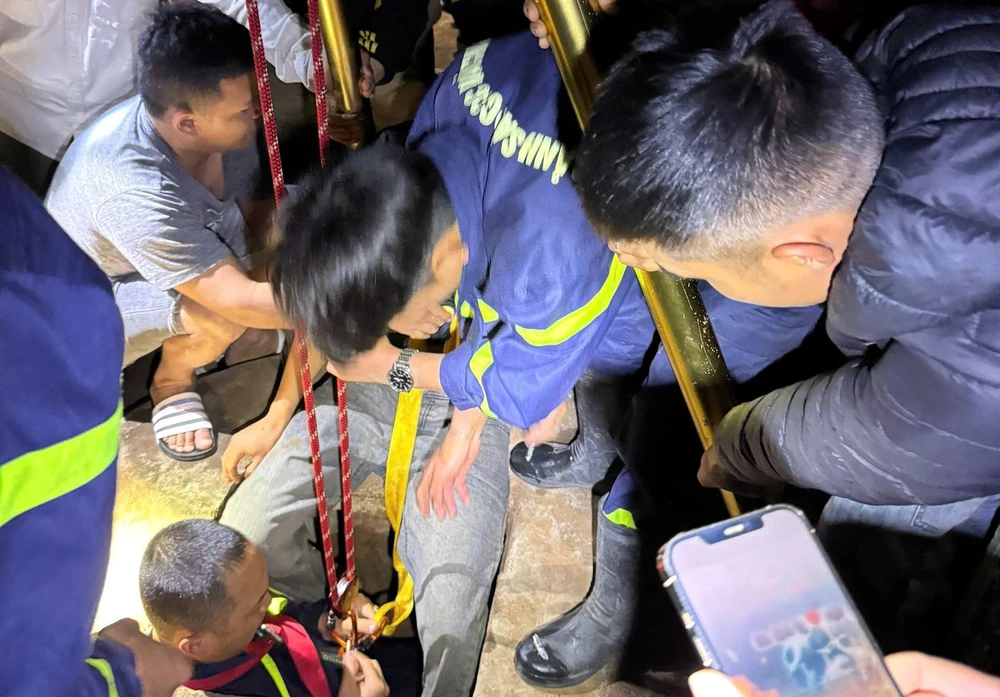 rơi xuống giếng 6.jpg