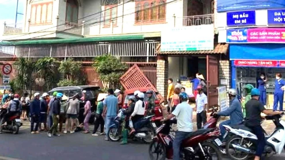 bị đòi chia tay.jpg