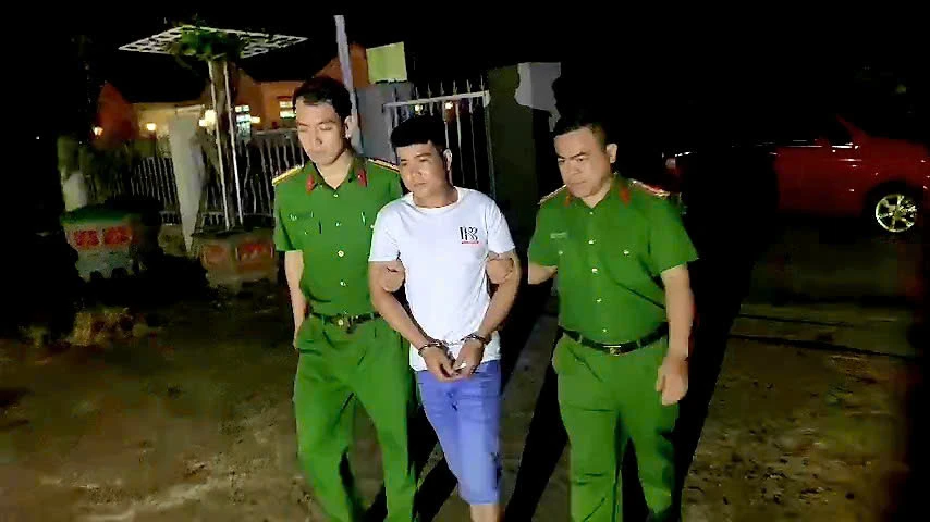 cướp giật túi xách.jpg