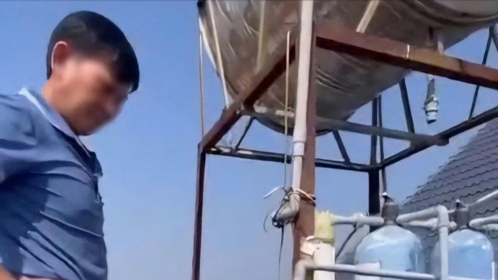 CHƠI TRỐN TÌM 1.jpg