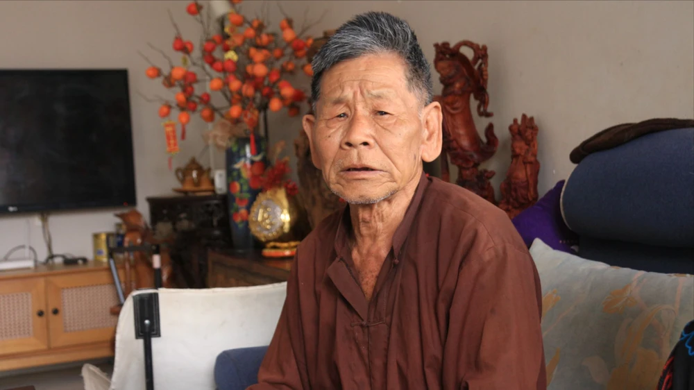 giữa bãi rác 5.JPG