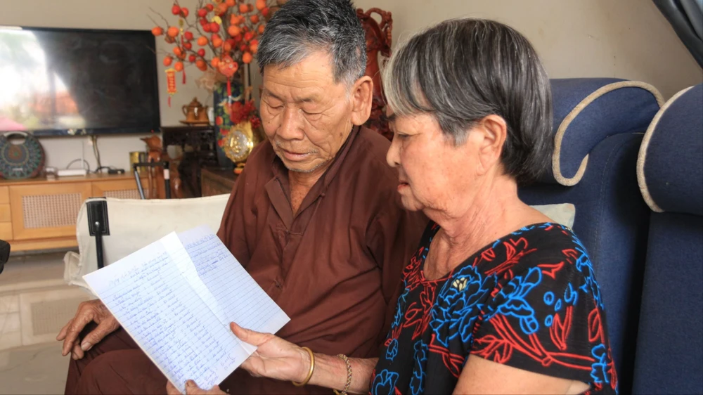 giữa bãi rác 7.JPG