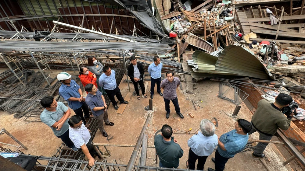 nhà bảy tầng.jpg