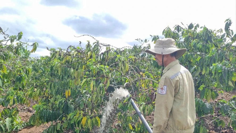 hồ chứa nước 4.jpg