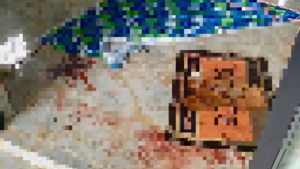 VỢ CHÉM CHỒNG 1.jpg