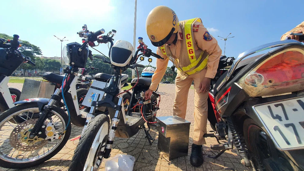 XE ĐIỆN ĐỘ CHẾ.jpg