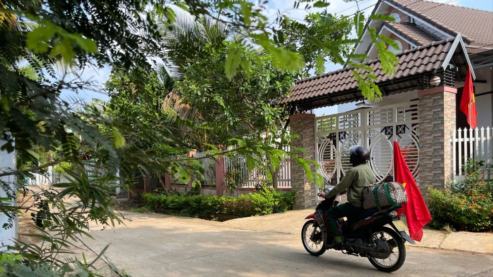 chạy xe máy 2.jpg