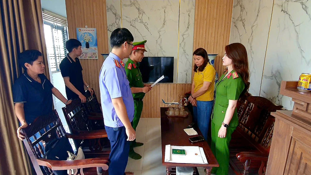 làm giả thông báo.jpg