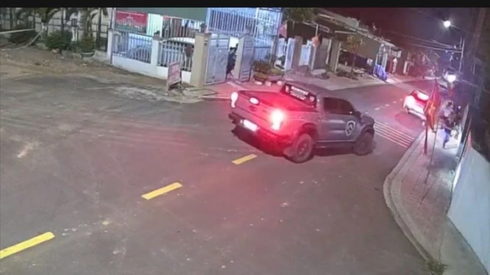 ô tô bán tải.jpg